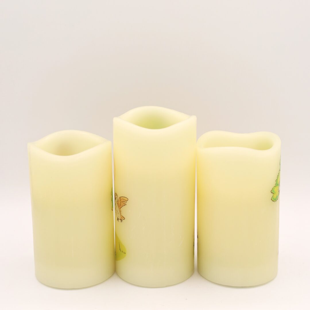 Winnie The Pooh All Character Flameless Candle - Image 5